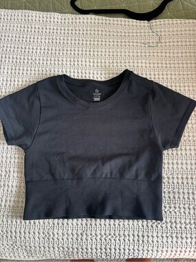 aerie Black Cropped Short Sleeve Top